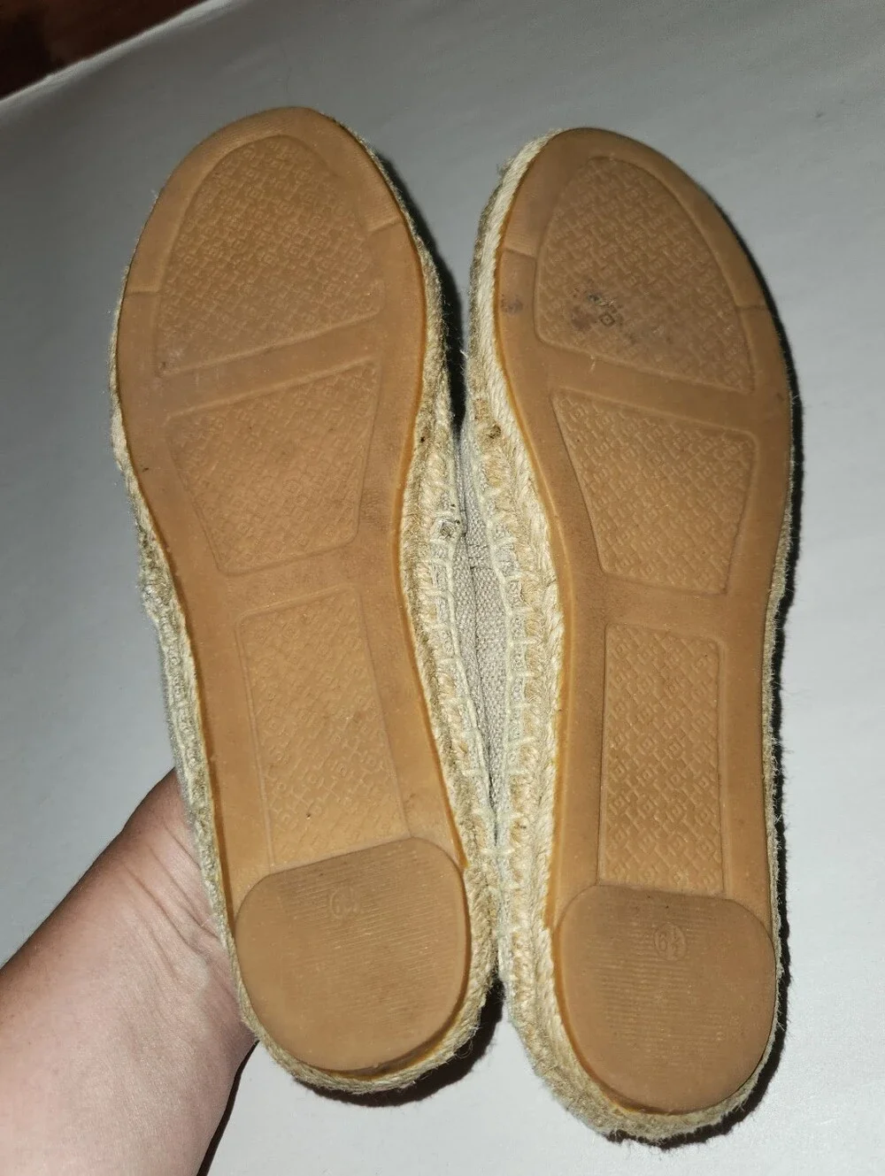 Tory Burch Espadrilles Pineapple and Palm 6.5